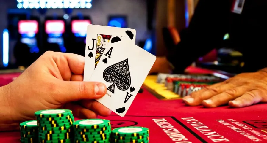 Regras e Estratégia Básica